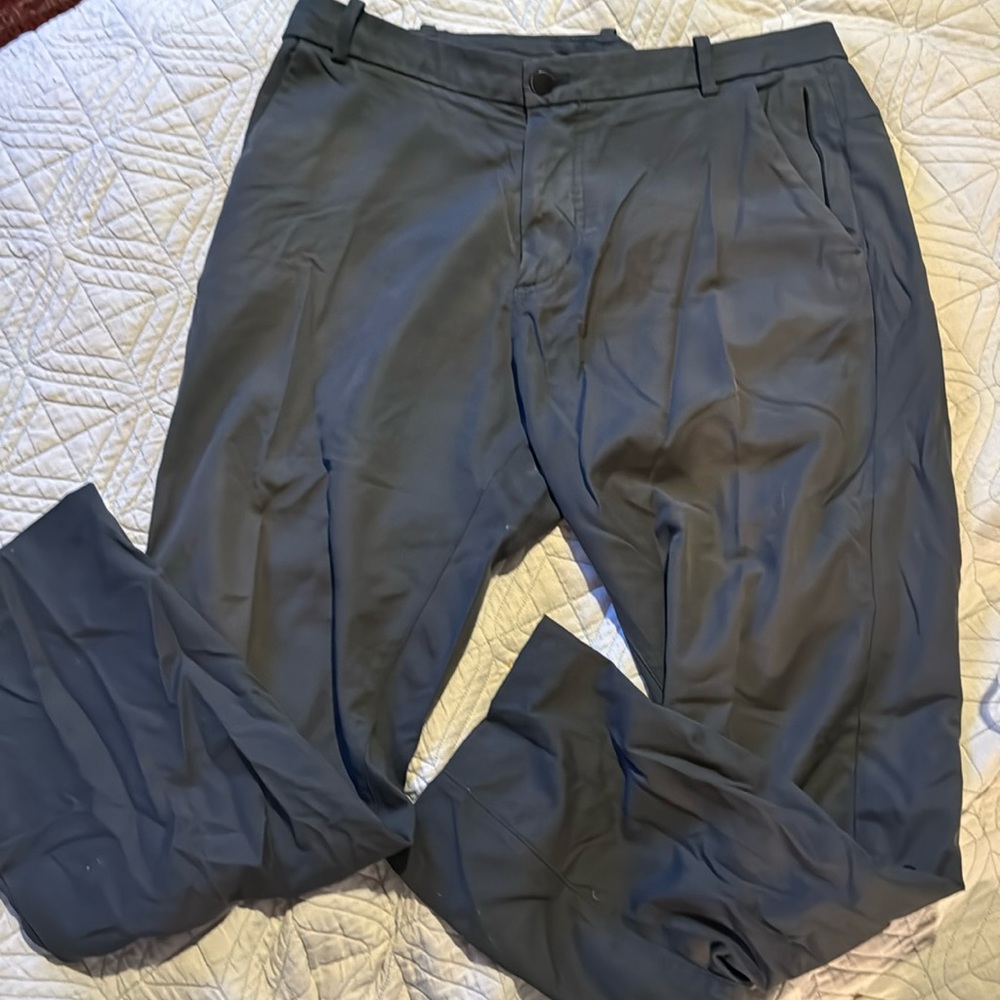 Lululemon men’s 34/29 ABC pant